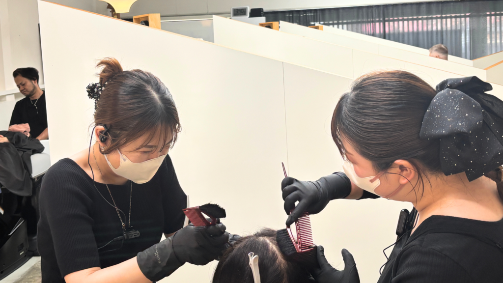 磐田市の美容院フェイスは全スタイリストが連携して安心の施術を提供
